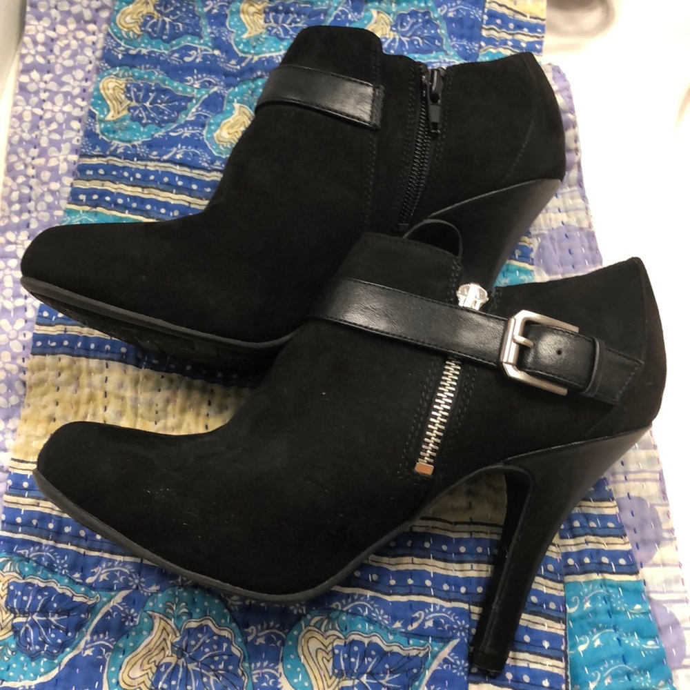 Fergalicious booties 9
